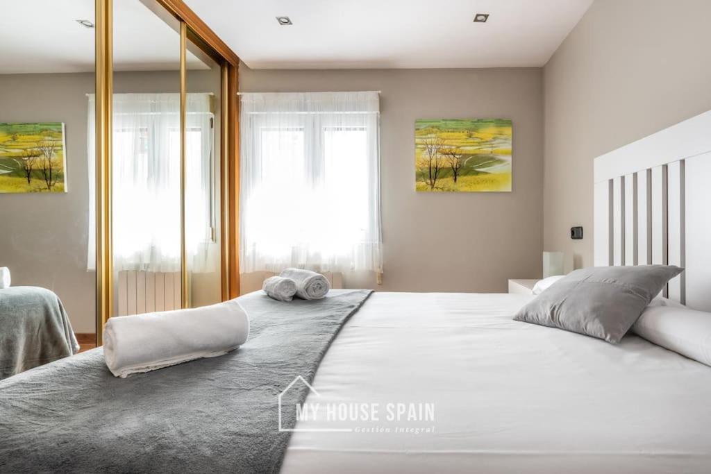 Myhousespain - Piso En Cimadevilla Junto Al Mar 希洪 外观 照片
