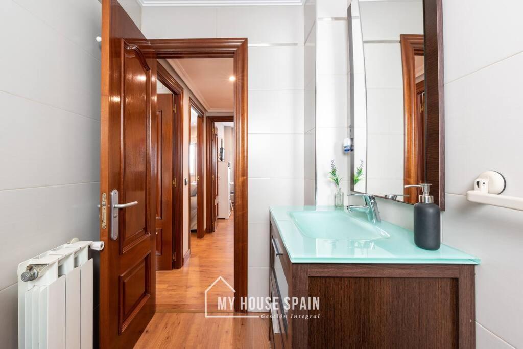 Myhousespain - Piso En Cimadevilla Junto Al Mar 希洪 外观 照片
